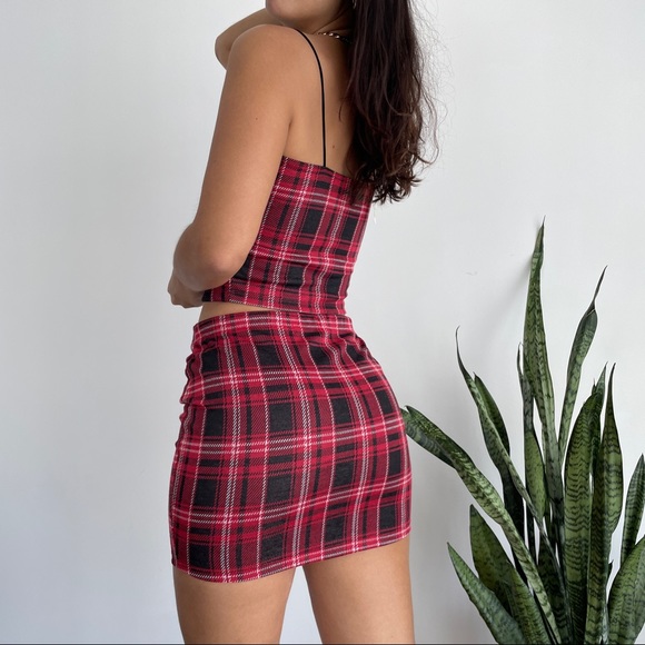 Red buffalo plaid print two piece matching skirt set - Picture 4 of 7